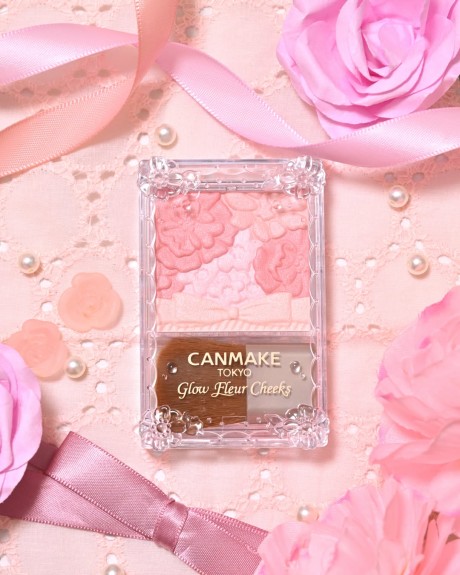 Glow Fleur Cheeks